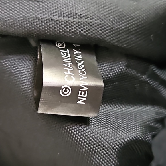 Chanel CC Logo Black Nylon Duffel Gym Bag 19 Inch - Picture 4 of 8